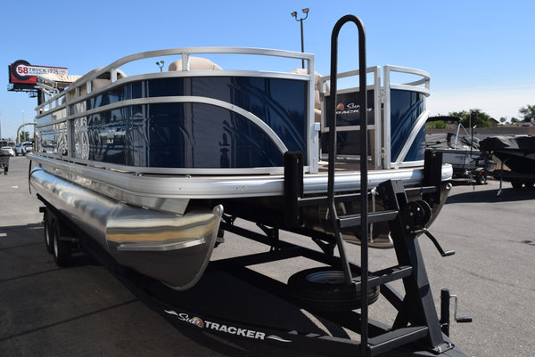 Sun Tracker 2024 Fishin' Barge 22 DLX